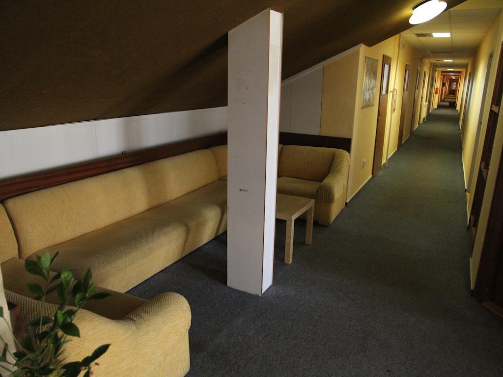 Parkhotel Opava Buitenkant foto