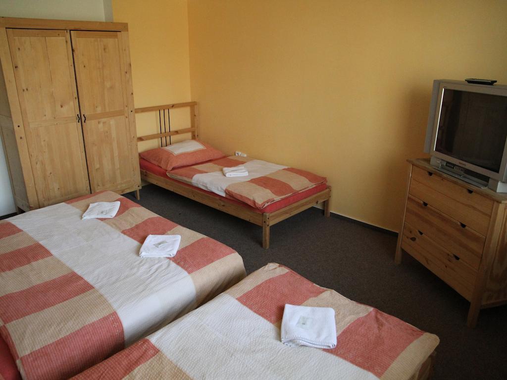 Parkhotel Opava Buitenkant foto