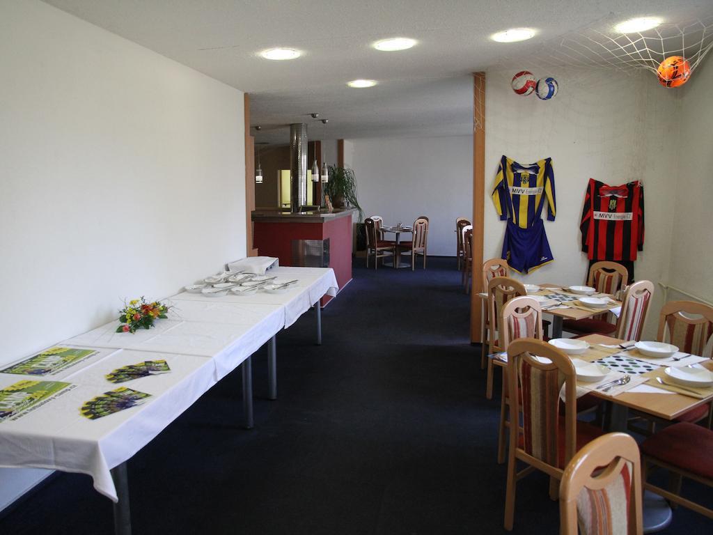 Parkhotel Opava Buitenkant foto
